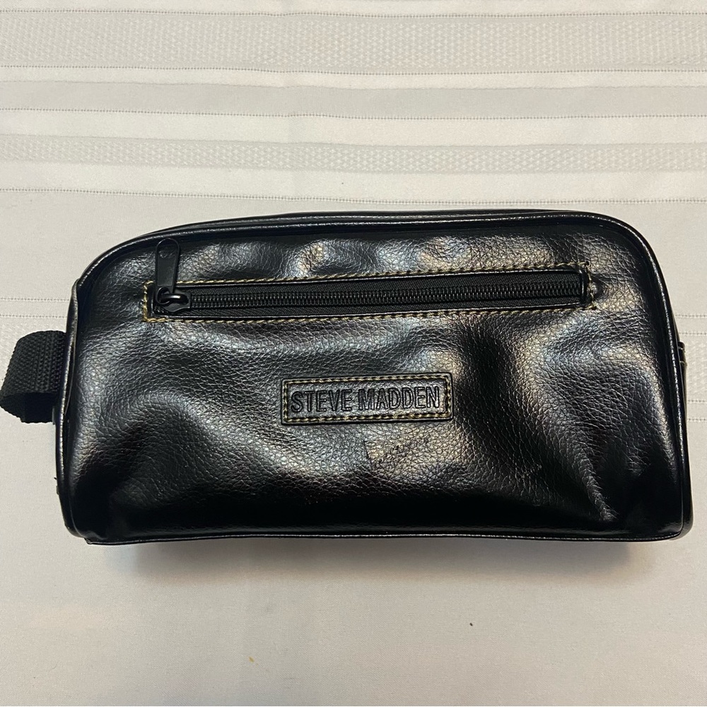 Steve Madden Black Dopp/Shave Travel Bag Slight Wear Signs on Trim - Clean Bag!